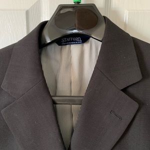 Stafford 42R black sports coat